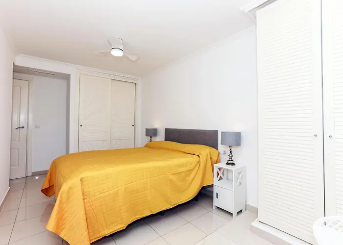 169 Medina Molins B-6 * Dénia