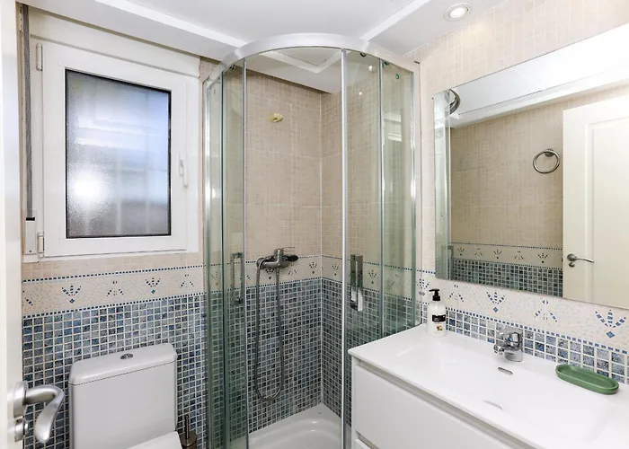 169 Medina Molins B-6 Apartment