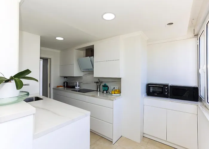 169 Medina Molins B-6 Apartment *